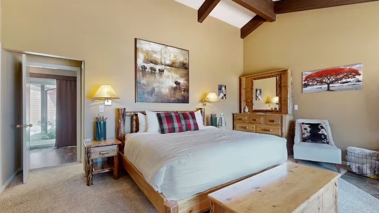 Photo of Bedroom in Lakeside