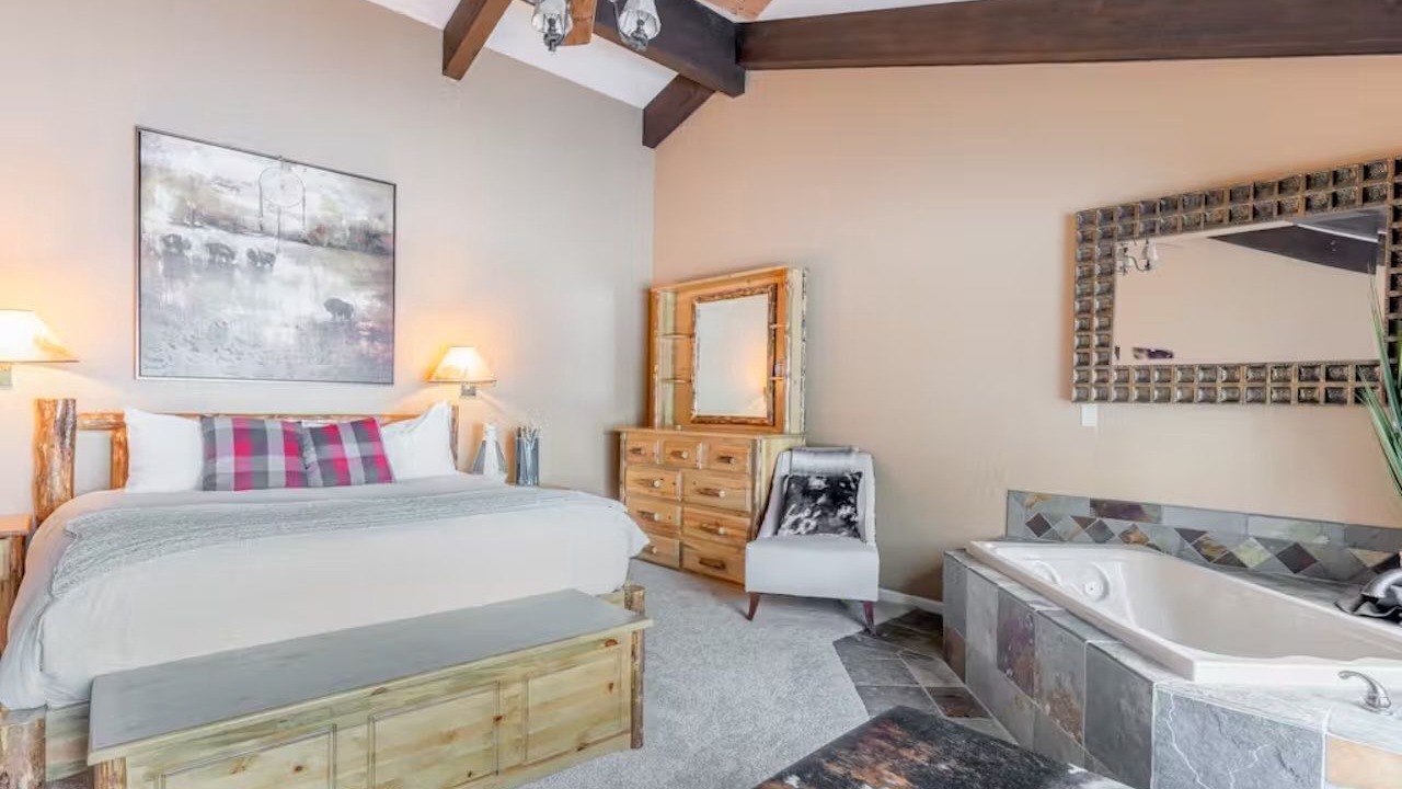 Photo of Bedroom in Lakeside
