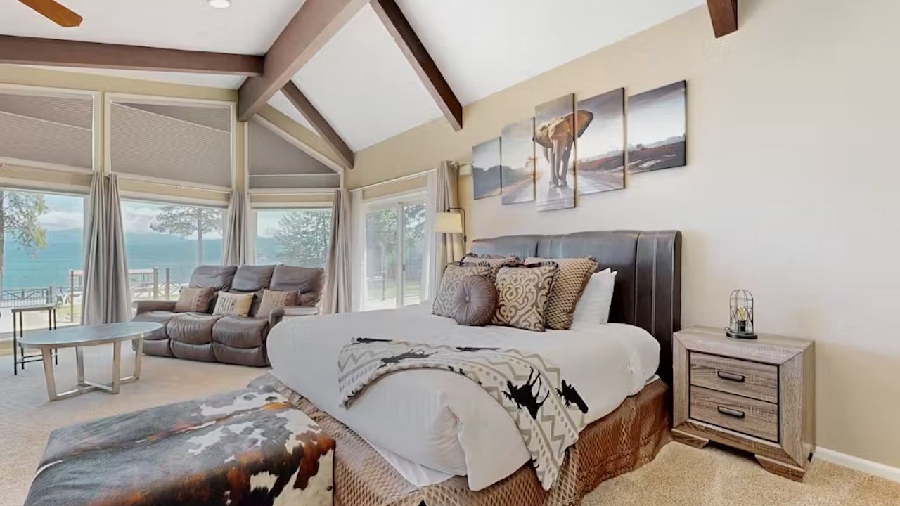 Photo of Bedroom in Lakeside