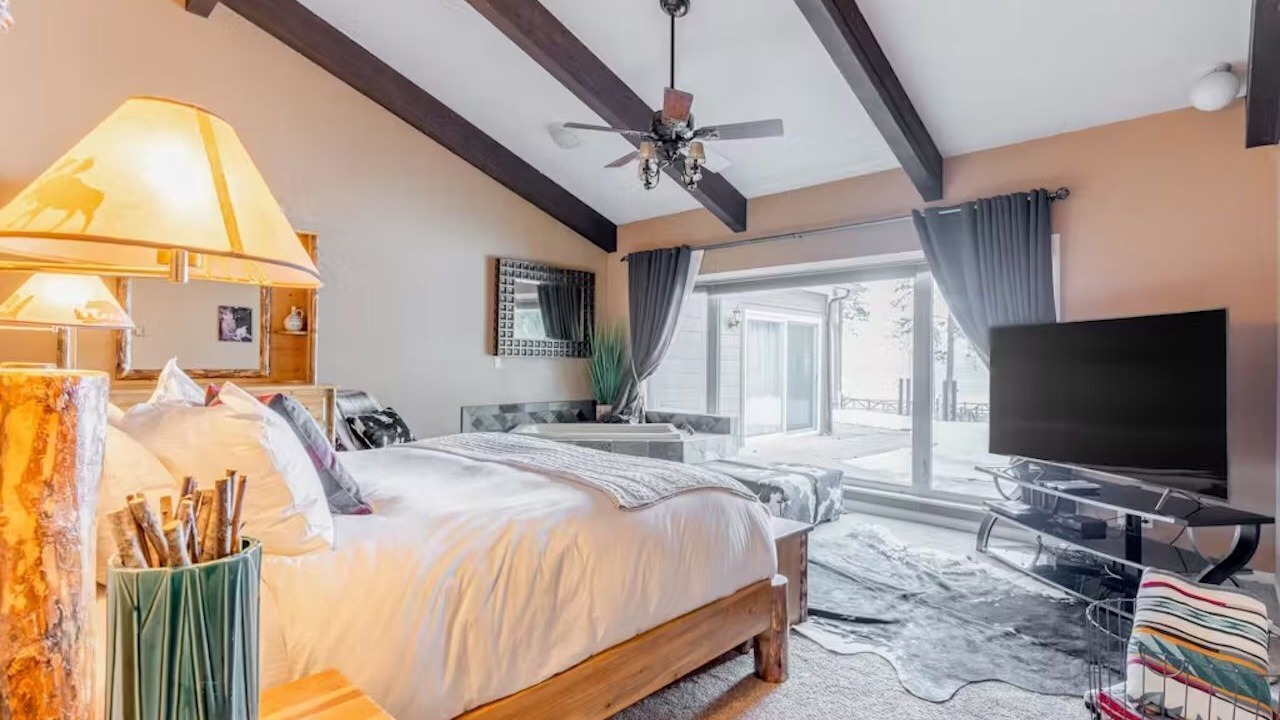 Photo of Bedroom in Lakeside