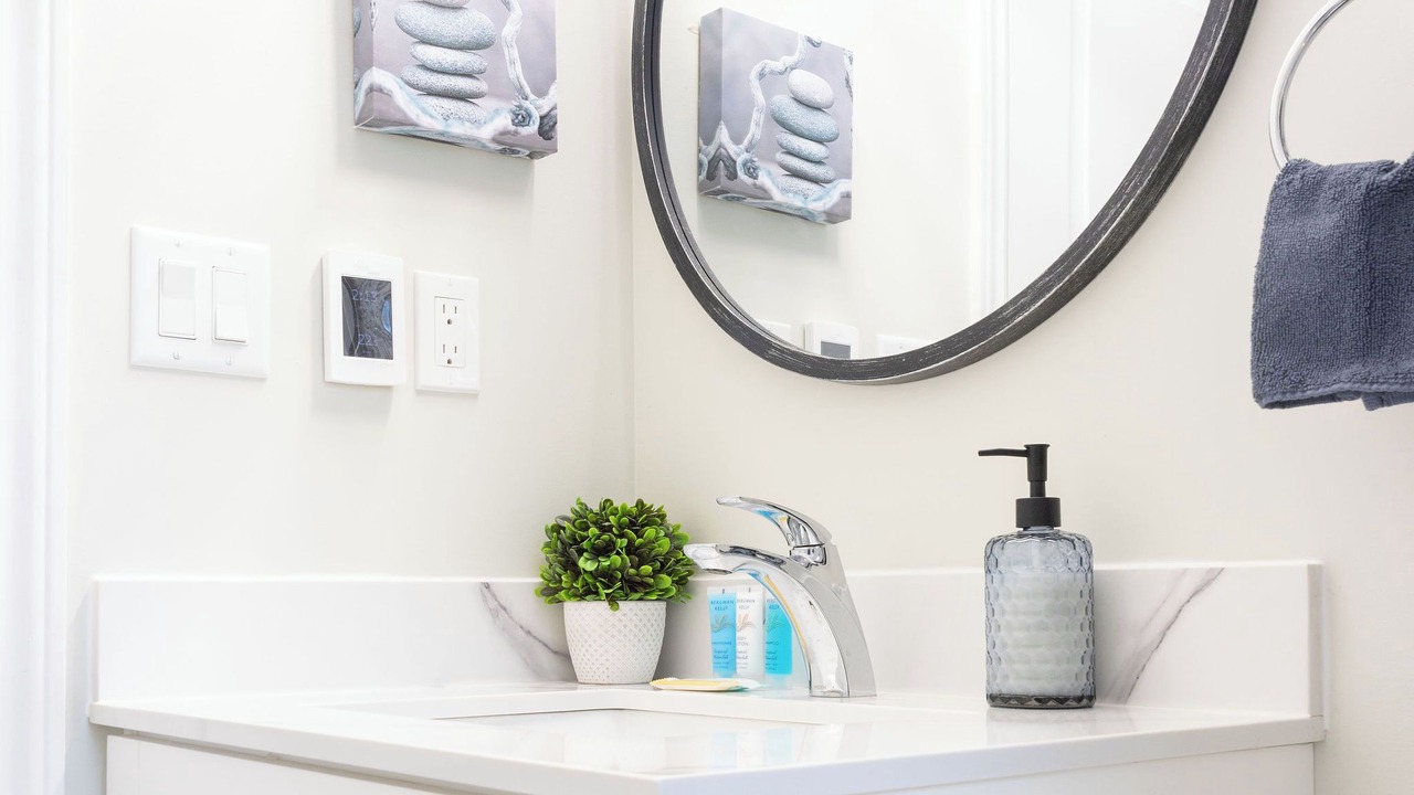 Photo of Bathroom in Cooksville