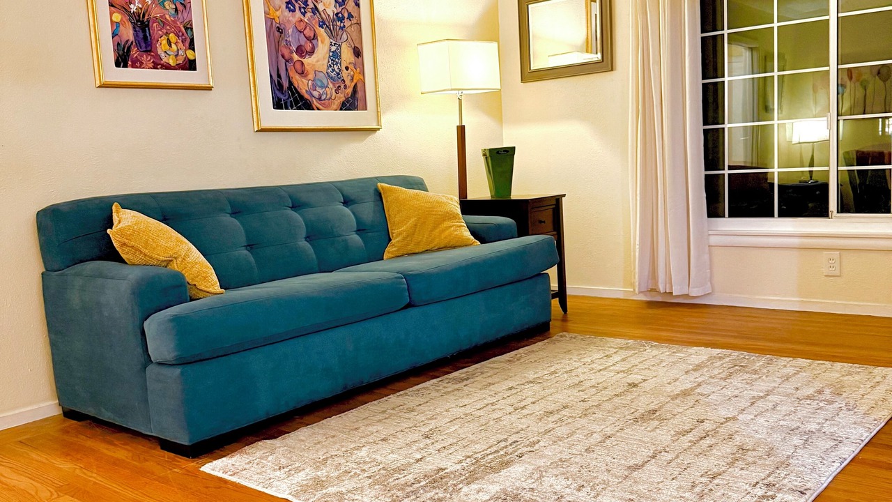 Photo of Livingroom in East Sacramento