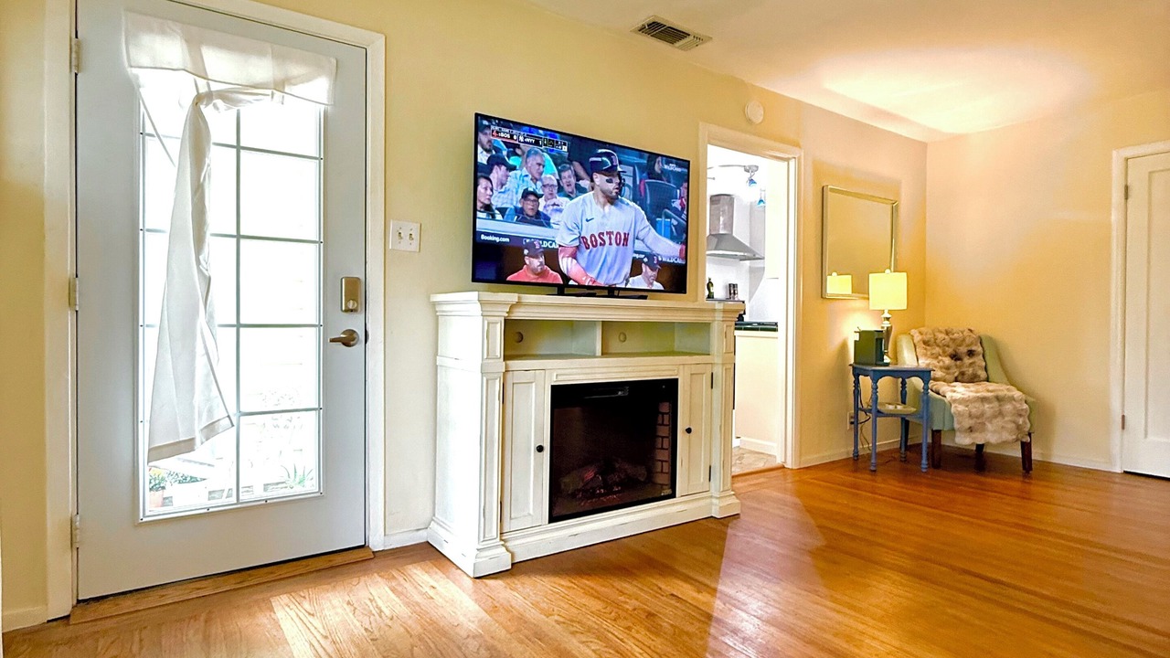 Photo of Livingroom in East Sacramento
