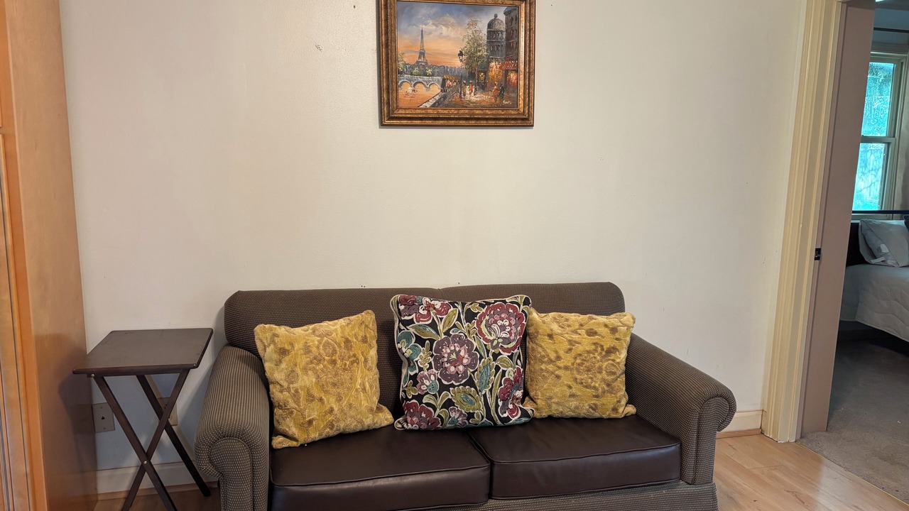 Photo of Livingroom in Monroe