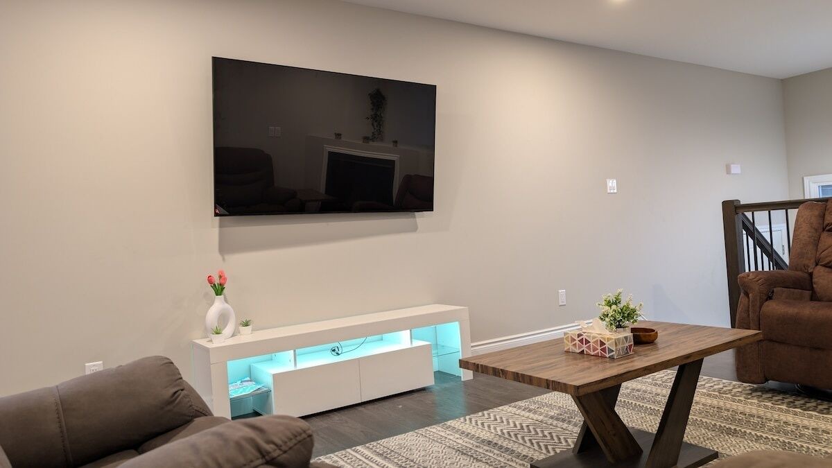 Photo of Livingroom in East Windsor