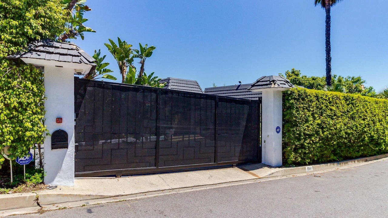 Photo of Outdoor in Beverly Hills