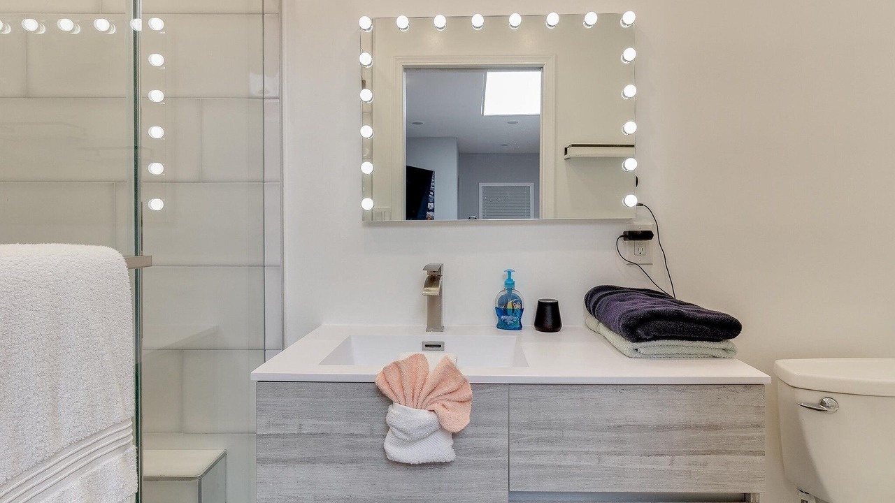 Photo of Bathroom in Beverly Hills