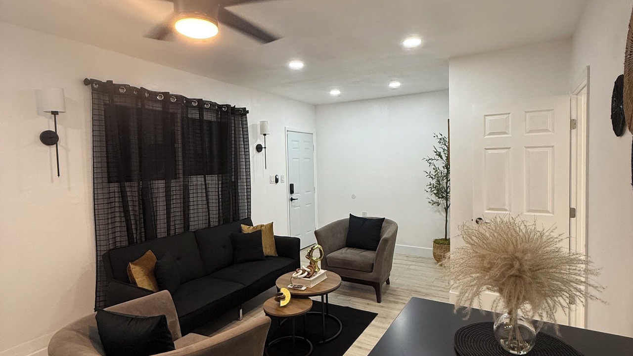 Photo of Livingroom in Paradise