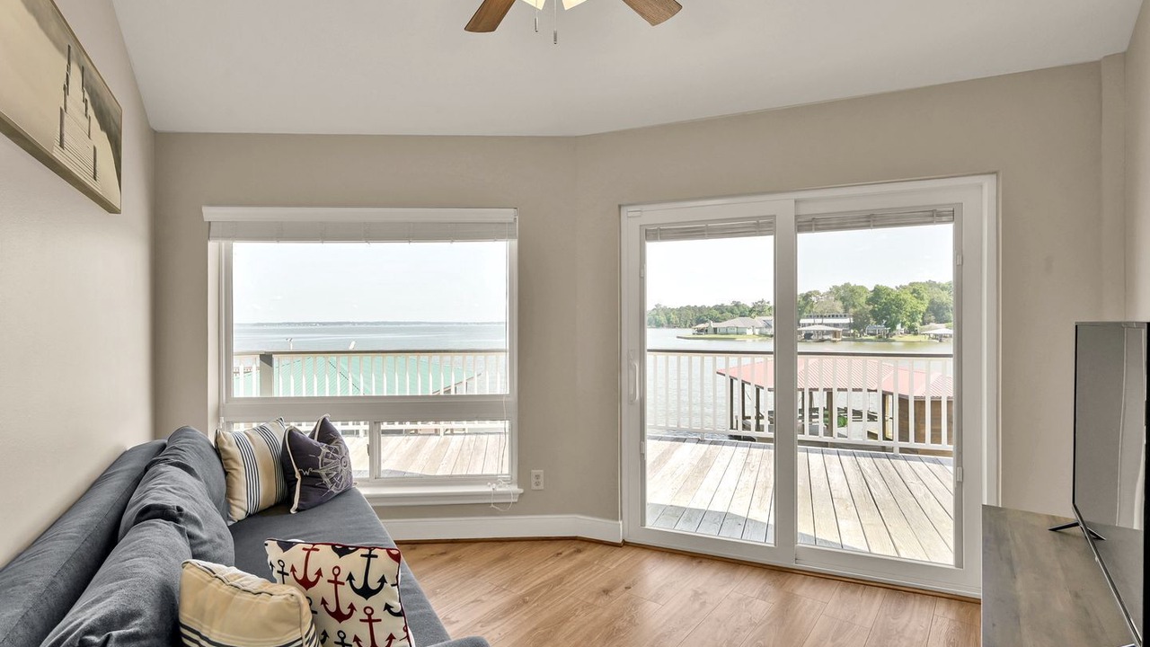 Photo of Livingroom in Blanchard