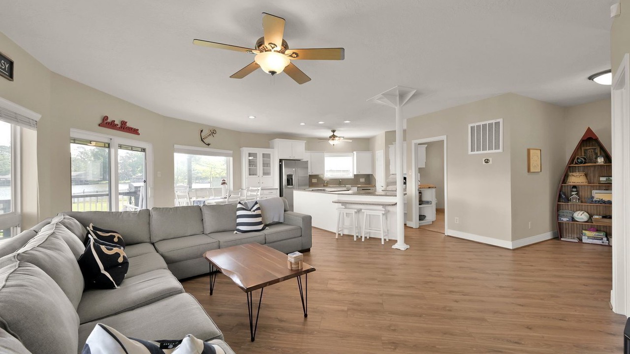 Photo of Livingroom in Blanchard