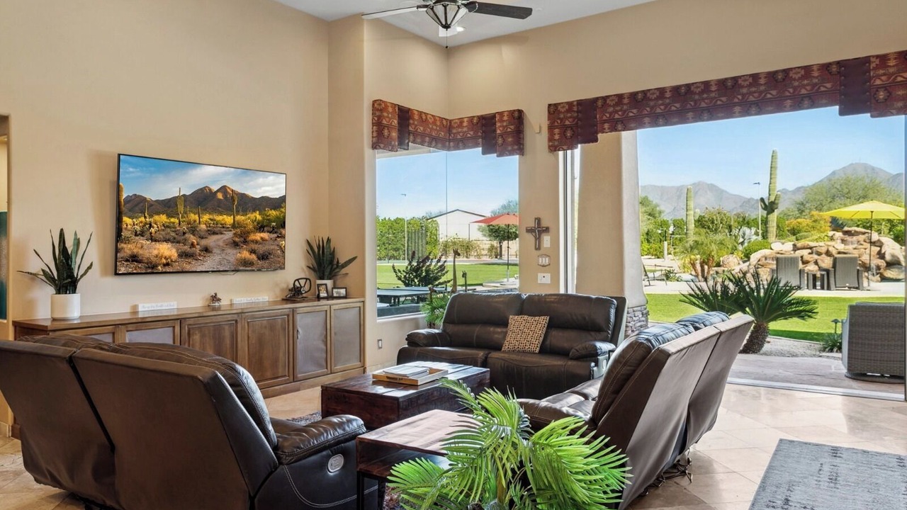 Photo of Livingroom in Cactus Acres