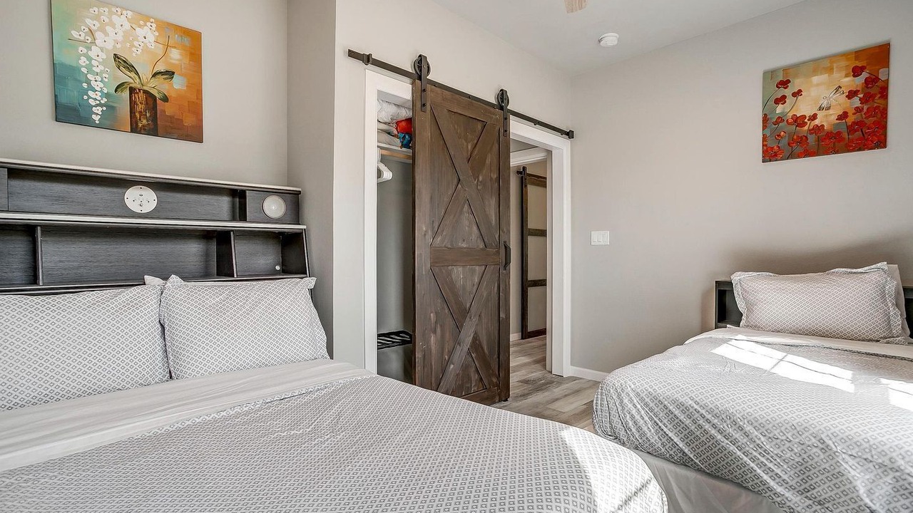 Photo of Bedroom in Lake Bridgeport