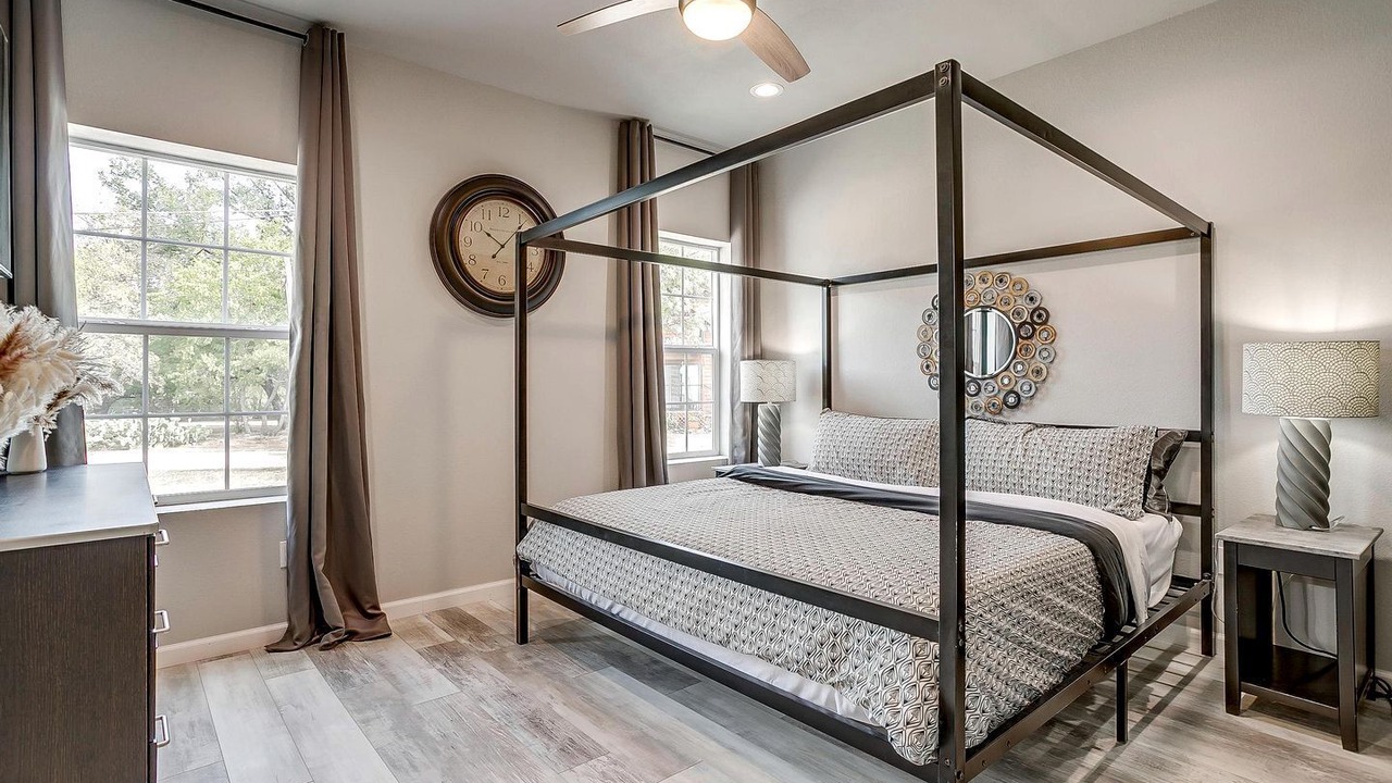Photo of Bedroom in Lake Bridgeport