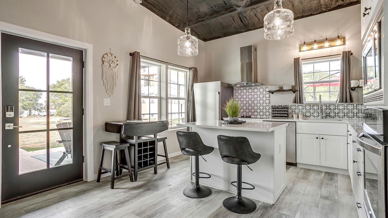 Photo of Kitchen in Lake Bridgeport