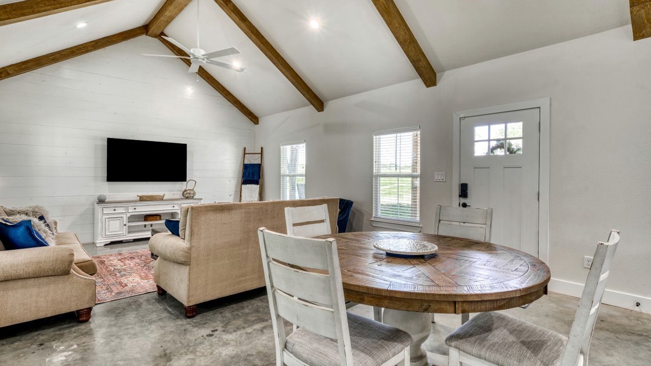Photo of Livingroom in Washington