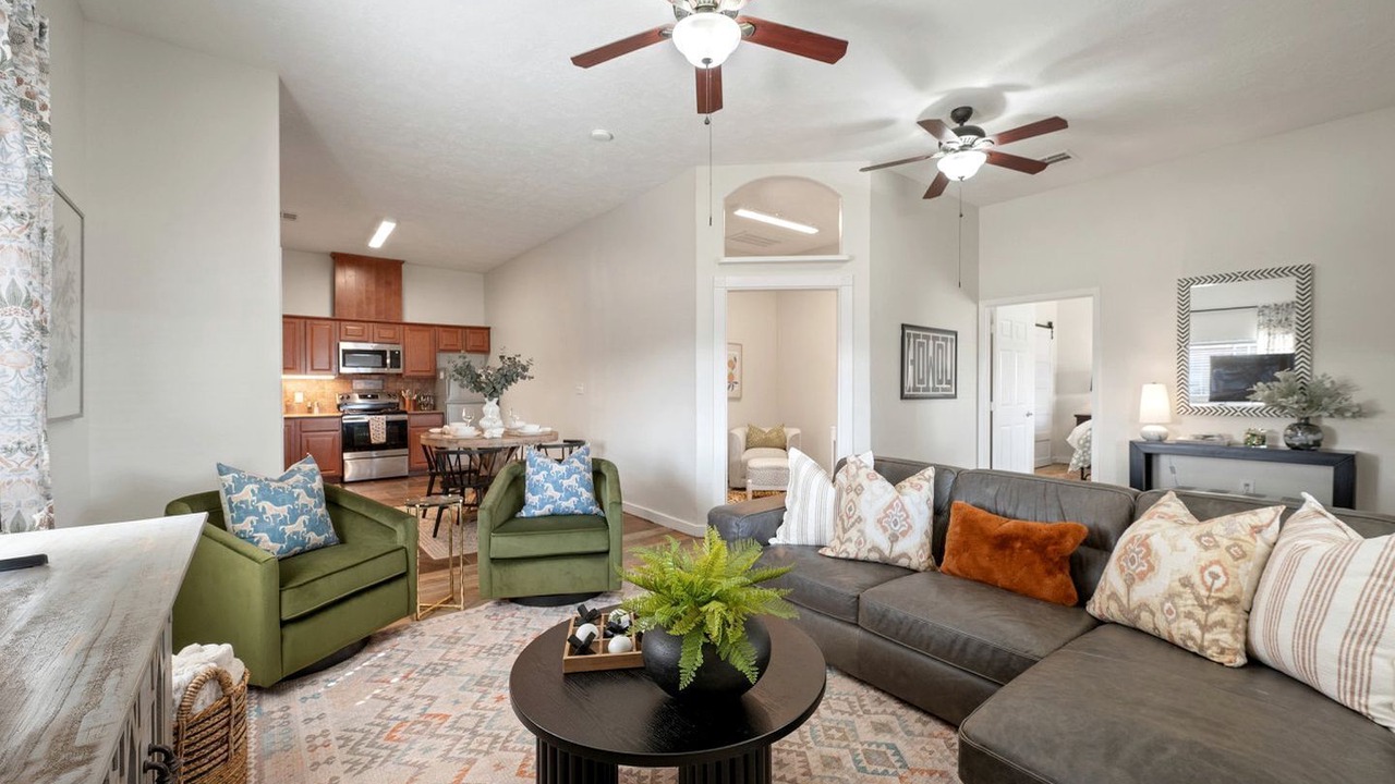 Photo of Livingroom in College Station