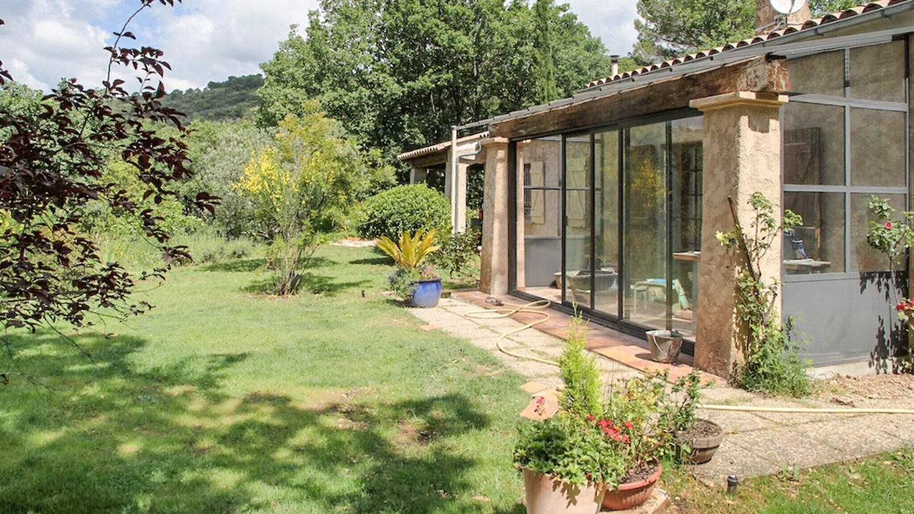 Photo of Others in Ampus