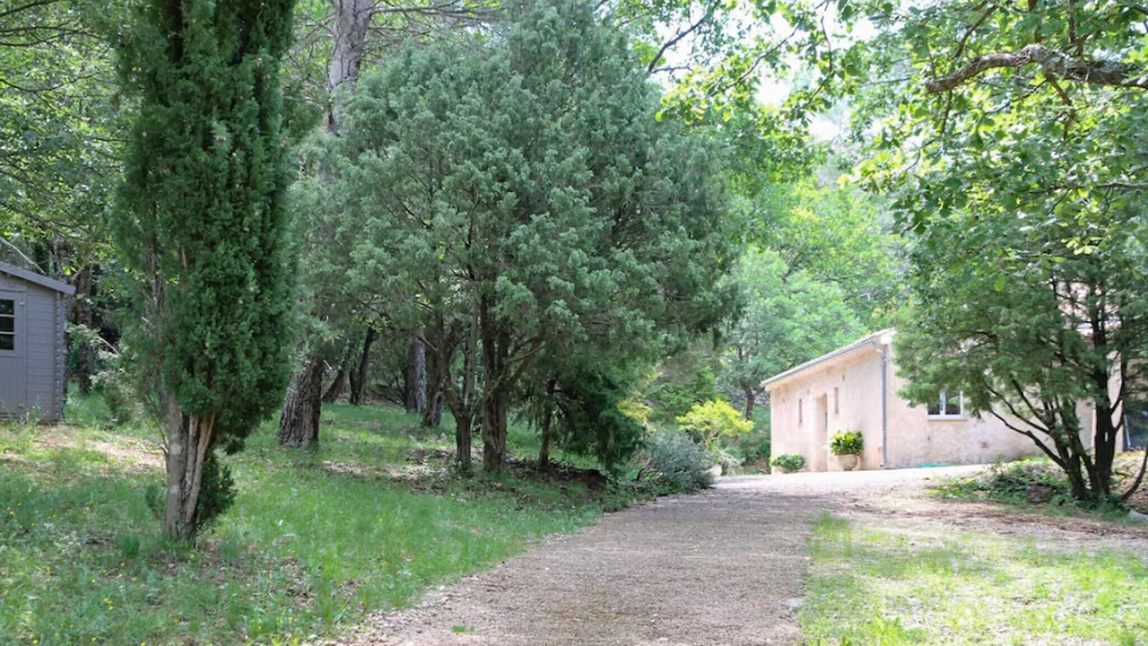 Photo of Others in Ampus