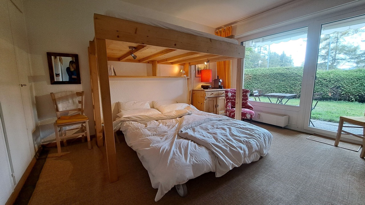 Photo of Bedroom in Noes