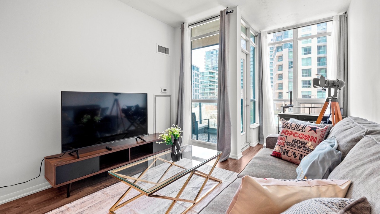 Photo of Livingroom in Fort York