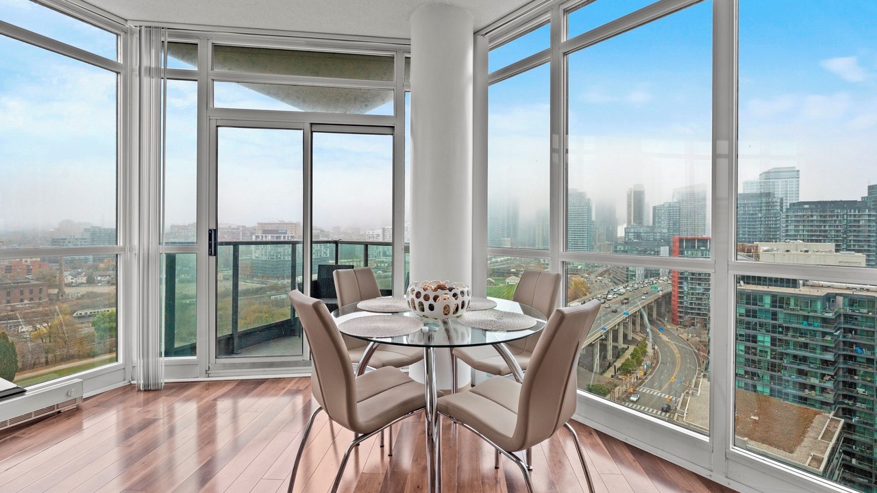 Photo of Livingroom in Fort York