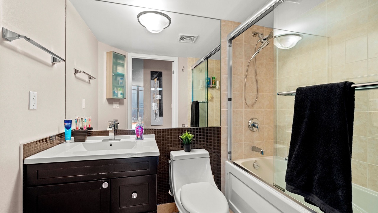 Photo of Bathroom in Fort York