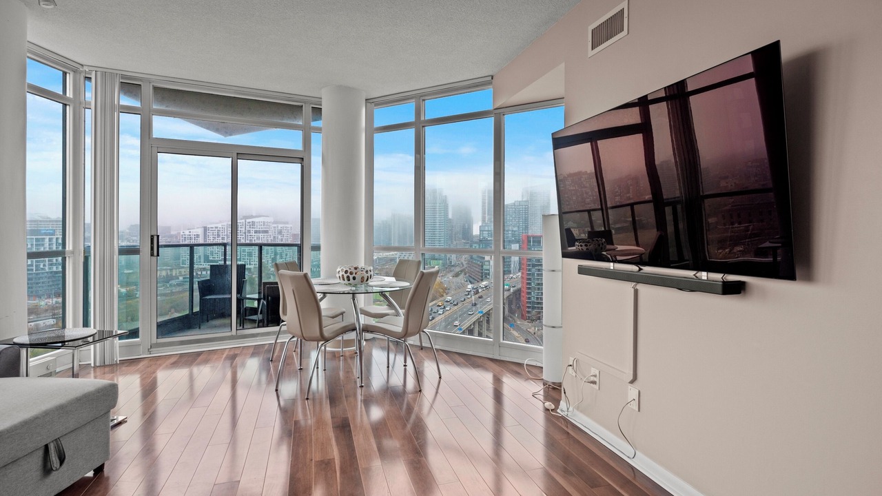 Photo of Livingroom in Fort York