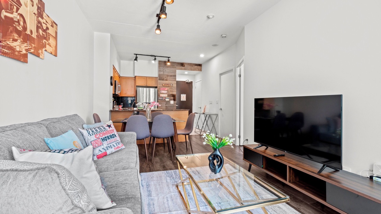 Photo of Livingroom in Fort York