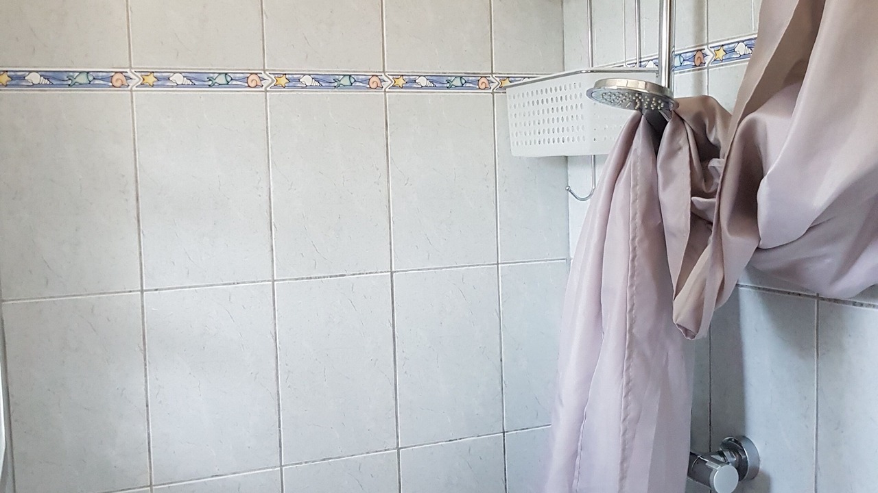 Photo of Bathroom in Baneuil