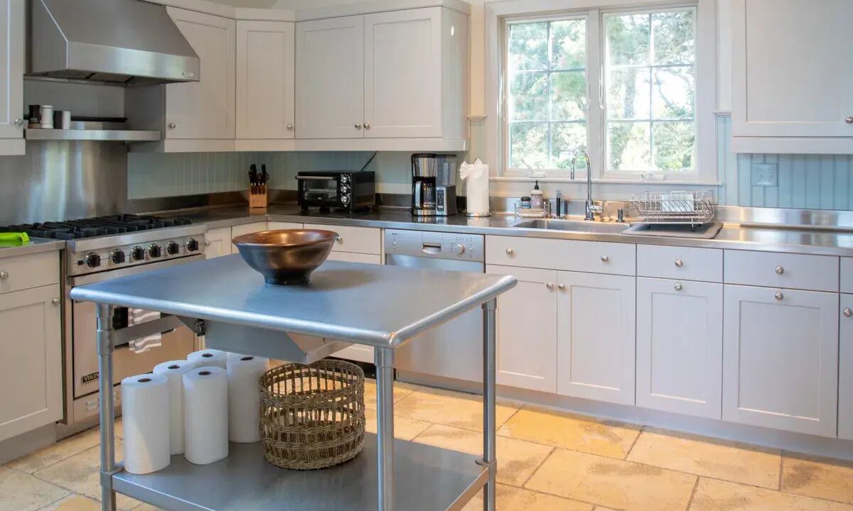 Photo of Kitchen in Surfside