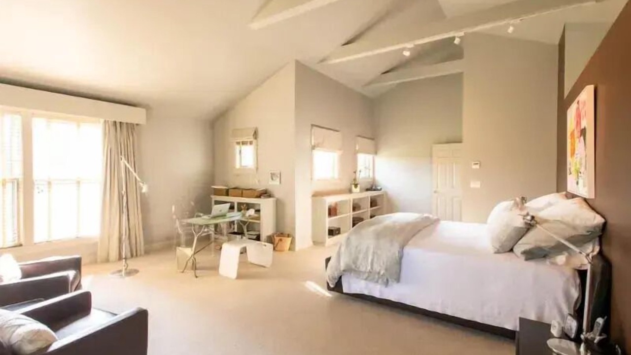 Photo of Bedroom in Surfside