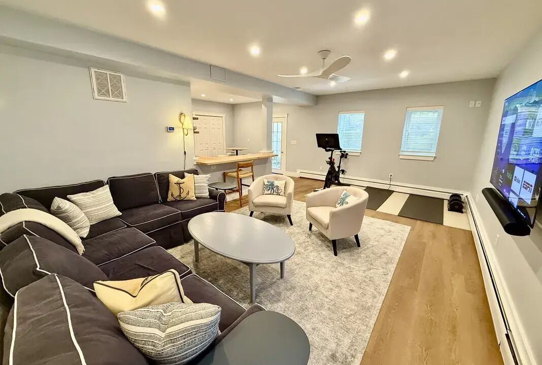 Photo of Others in Surfside