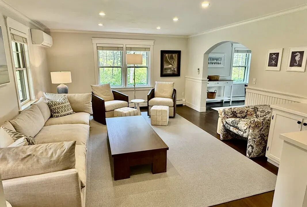 Photo of Livingroom in Surfside