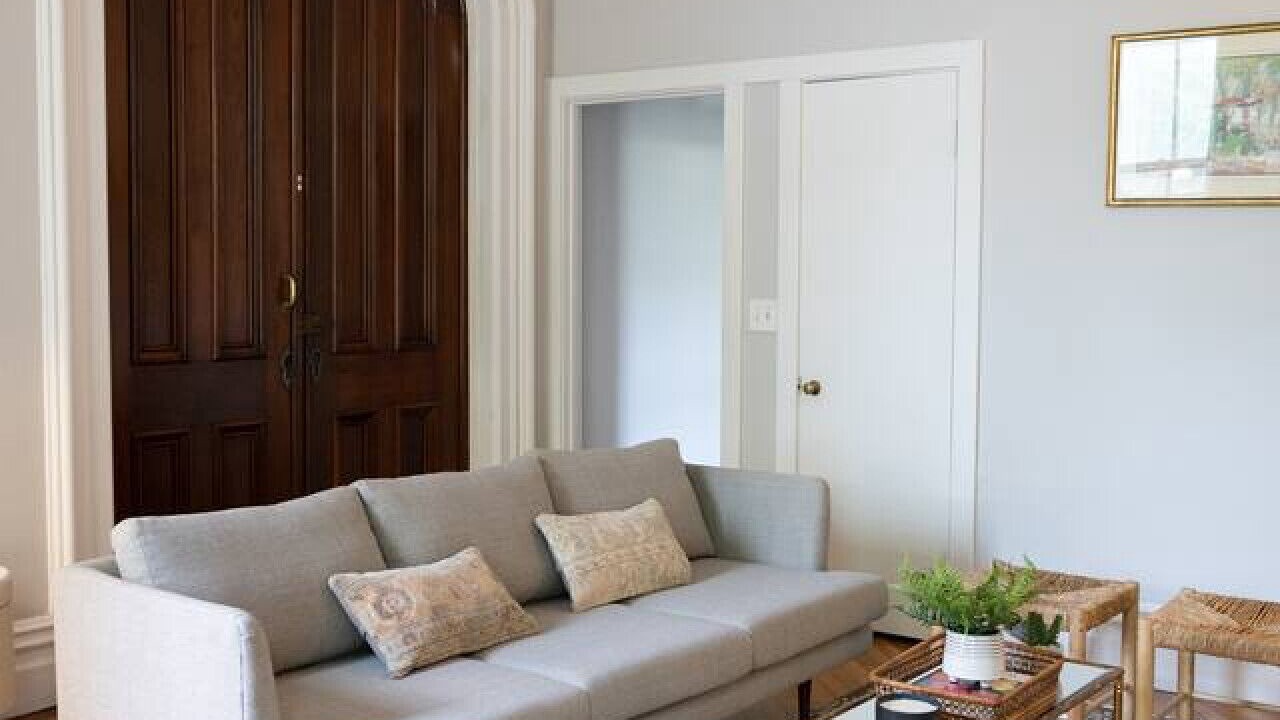 Photo of Livingroom in Newtonville