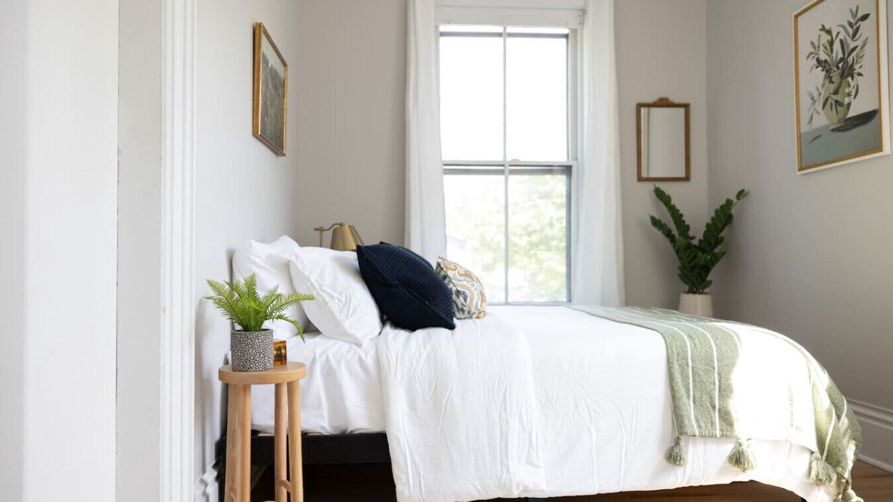 Photo of Bedroom in Newtonville