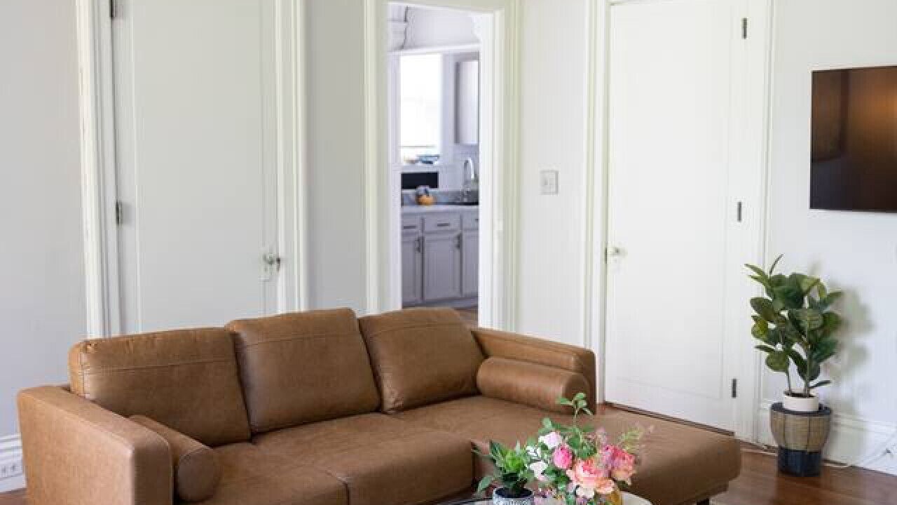 Photo of Livingroom in Newtonville