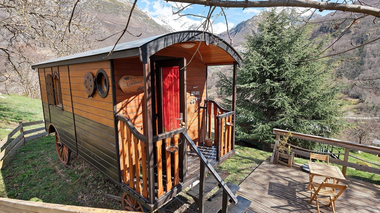 Photo of Outdoor in Gedre