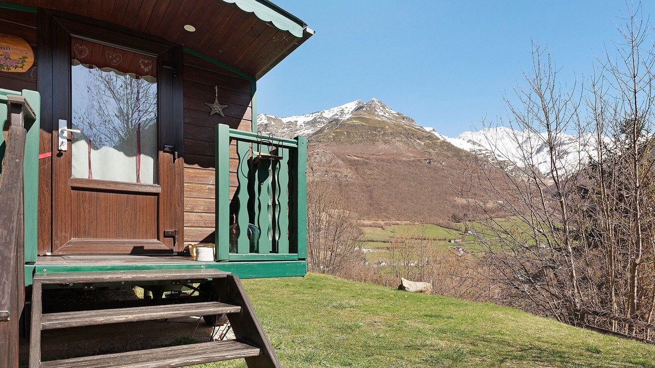 Photo of Outdoor in Gedre