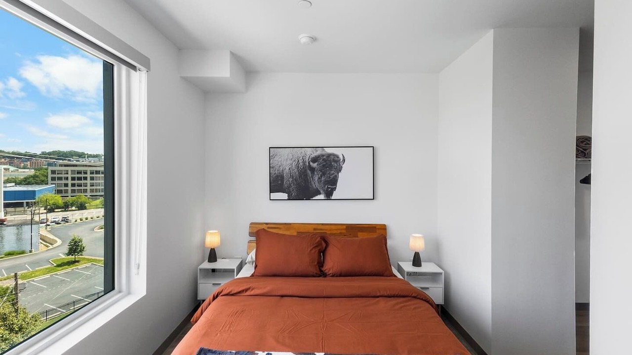 Photo of Bedroom in University Circle