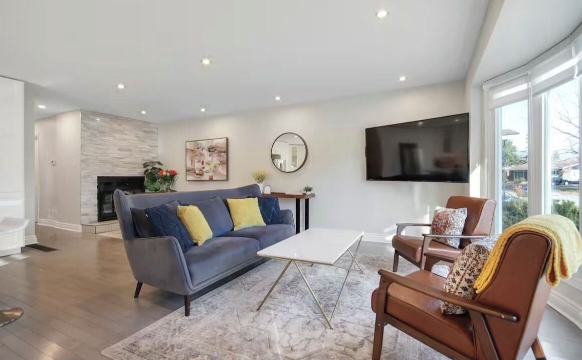 Photo of Livingroom in Urbandale