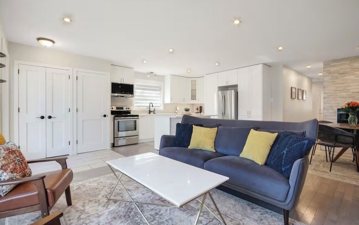 Photo of Livingroom in Urbandale