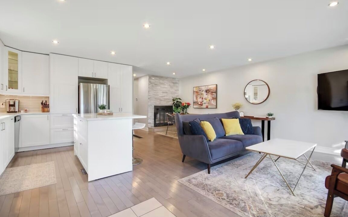 Photo of Livingroom in Urbandale