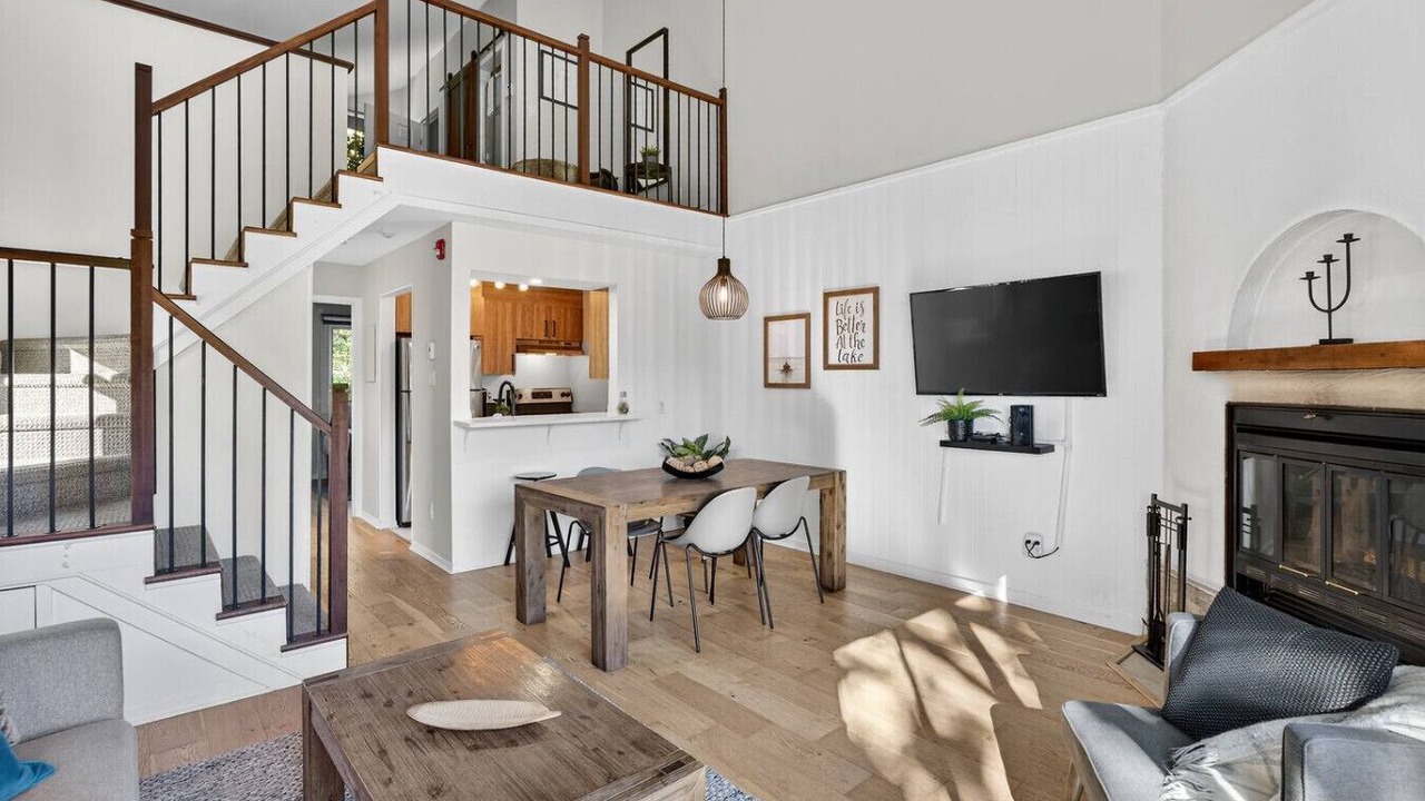 Photo of Livingroom in Mont-Tremblant