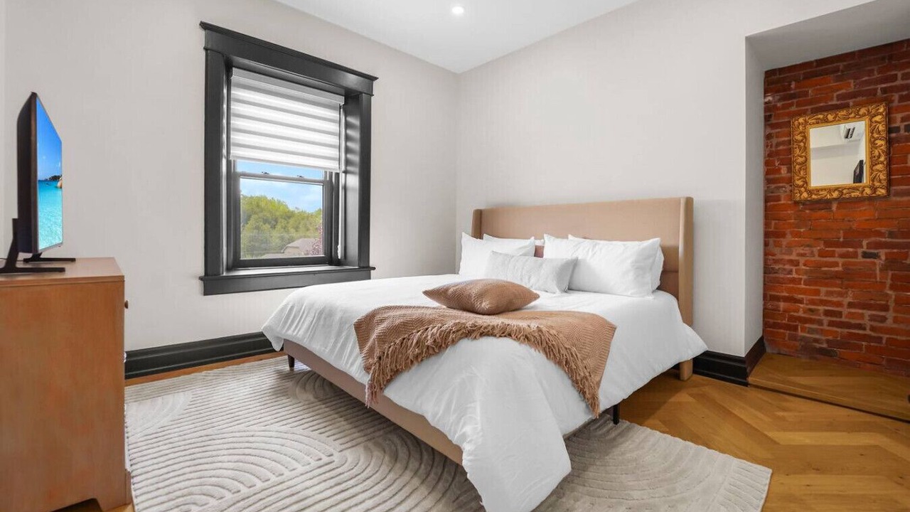 Photo of Bedroom in Salem