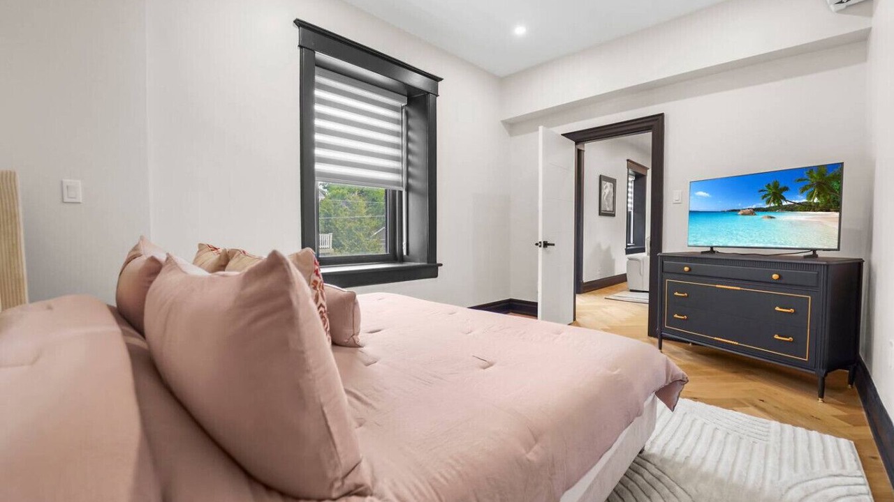 Photo of Bedroom in Salem