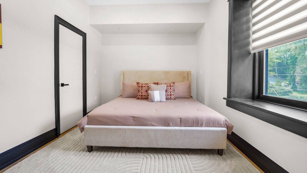 Photo of Bedroom in Salem