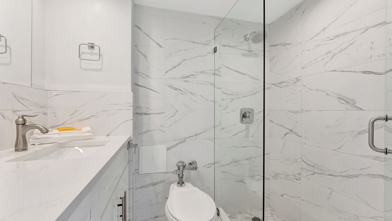 Photo of Bathroom in Galt Mile