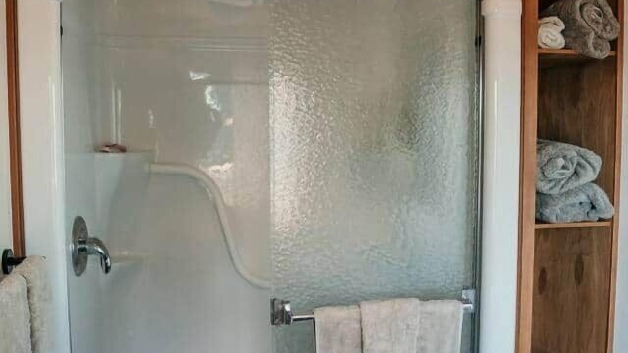 Photo of Bathroom in Kenora