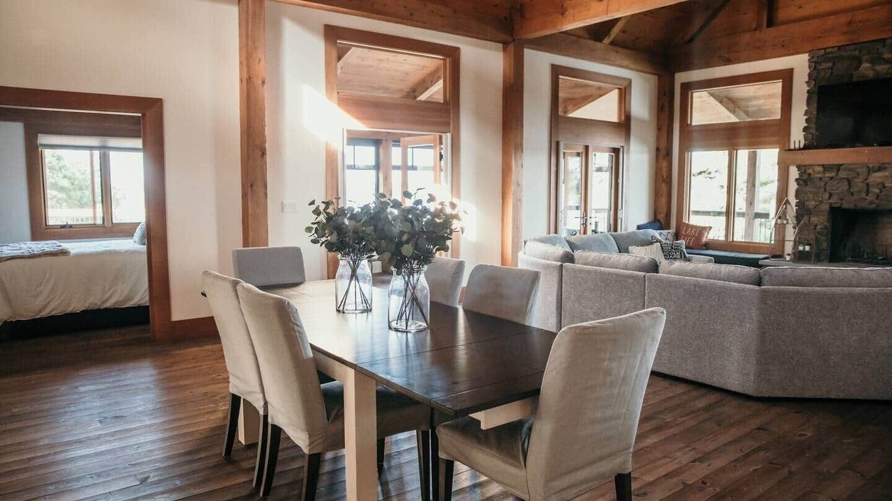 Photo of Livingroom in Kenora