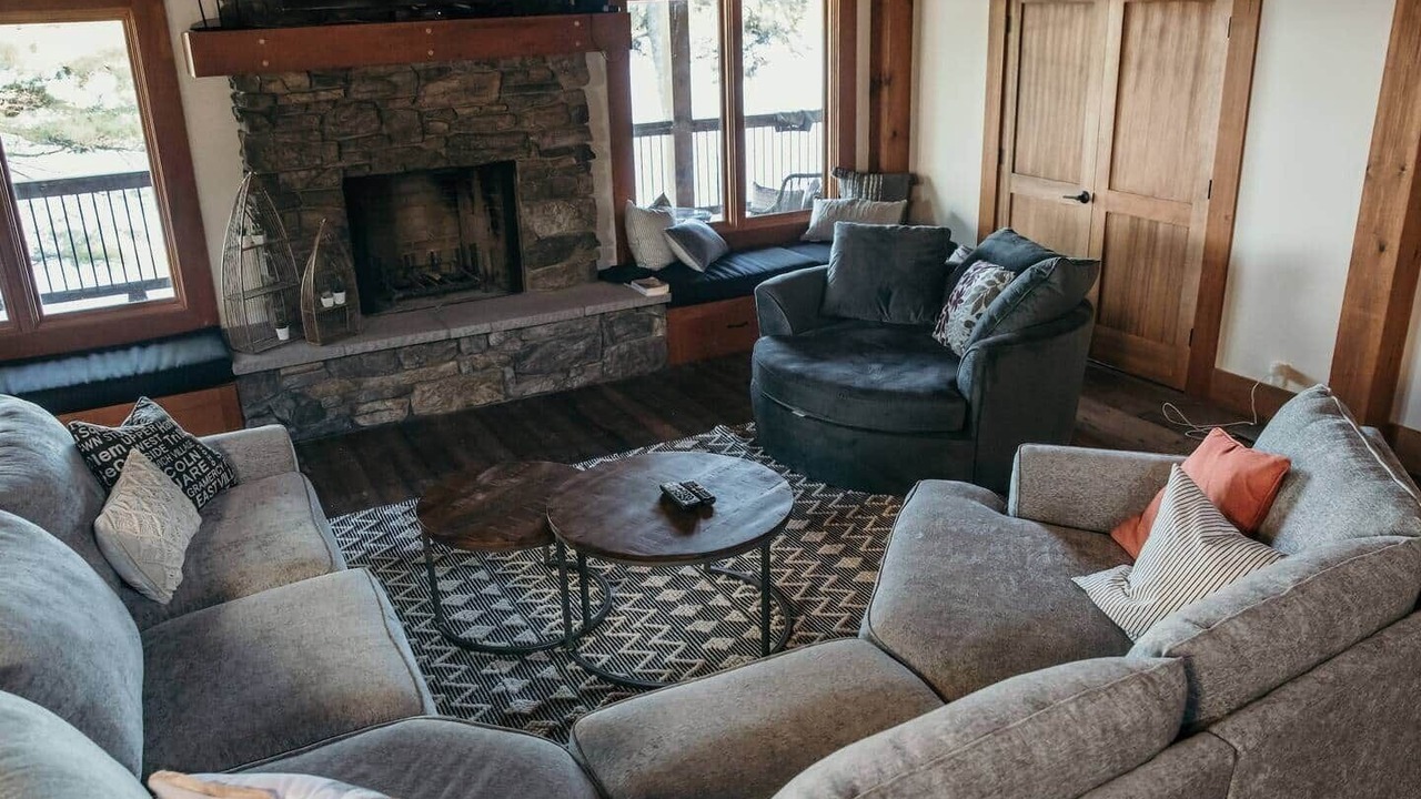 Photo of Livingroom in Kenora